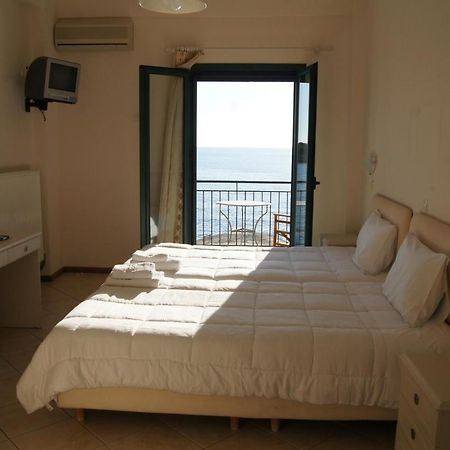 Gorgones, Sea-Front, Great View Aparthotel Kardamyli Exterior foto